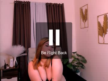 Shainecollins Chaturbate stream image from February 24, 2025