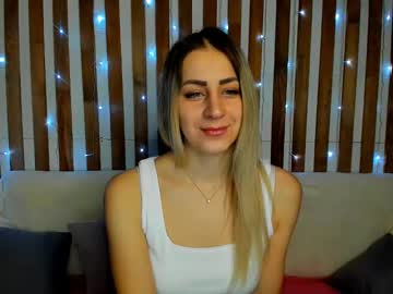 Ellen_Ross Chaturbate stream image from February 25, 2025