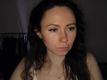 Hinai23 Chaturbate stream image from February 25, 2025