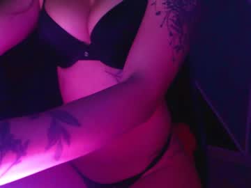 Isis_Lombardi Chaturbate stream image from February 25, 2025