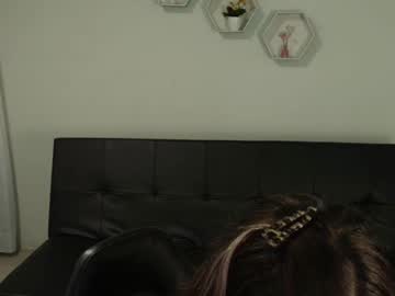 Agathateylor Chaturbate stream image from February 25, 2025