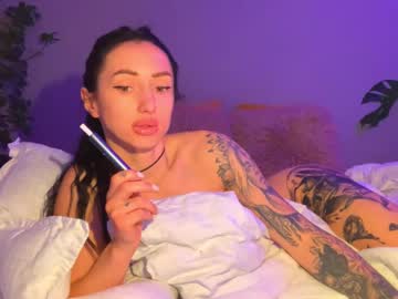 Alexaaleks Chaturbate stream image from February 25, 2025