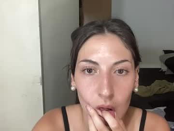Babytinagirl Chaturbate stream image from February 25, 2025