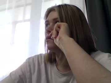 Emelieclaire Chaturbate stream image from February 25, 2025