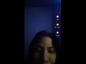 Dtfmexbxtch69 Chaturbate stream image from February 25, 2025