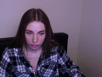 Miadevil_ Chaturbate stream image from February 25, 2025