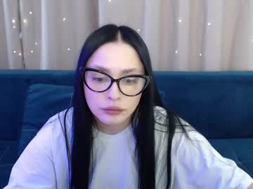 Kira_Knightleyy Chaturbate stream image from February 25, 2025