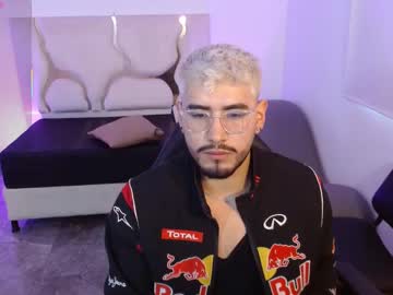 Stiveff_Tay Chaturbate stream image from February 25, 2025