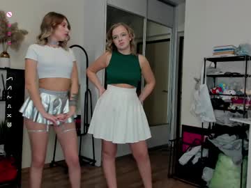 Kaylanikinski Chaturbate stream image from February 25, 2025