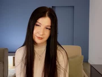 Julianabrabazon Chaturbate stream image from February 25, 2025