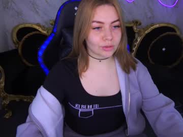 Ledicatherine Chaturbate stream image from February 25, 2025