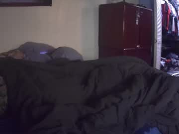 Newcplredy420 Chaturbate stream image from February 25, 2025
