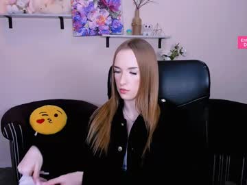 Doll_Vey Chaturbate stream image from February 25, 2025