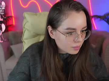 Lovecloverr Chaturbate stream image from February 25, 2025