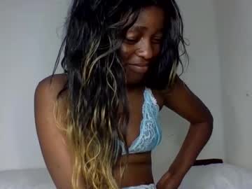 Smiley_Love Chaturbate stream image from February 25, 2025