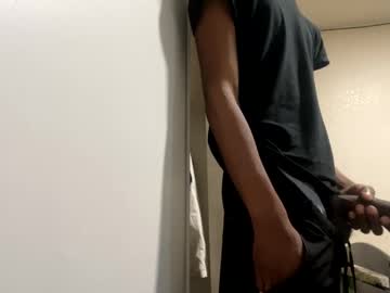 D1domoo Chaturbate stream image from February 25, 2025