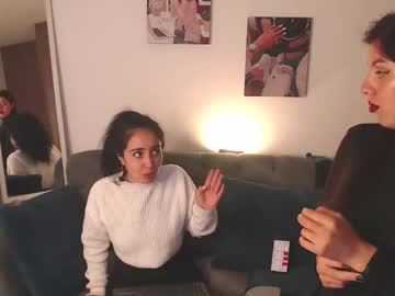 Lolaandcamille Chaturbate stream image from February 25, 2025