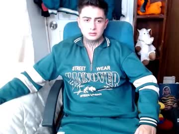 Charly_2005 Chaturbate stream image from February 25, 2025