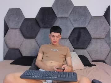 Ethanbelly Chaturbate stream image from February 25, 2025