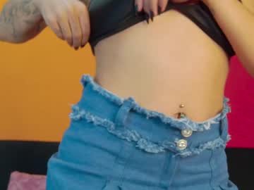 Madie_Davis Chaturbate stream image from February 25, 2025