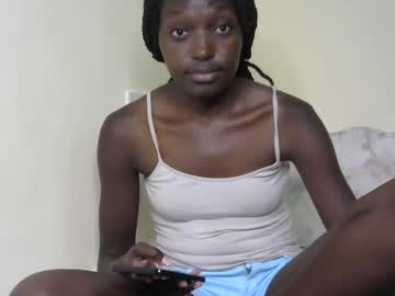 Nasty_Essy Chaturbate stream image from February 25, 2025