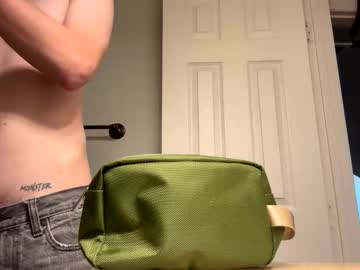 Chrisandklaire Chaturbate stream image from February 25, 2025