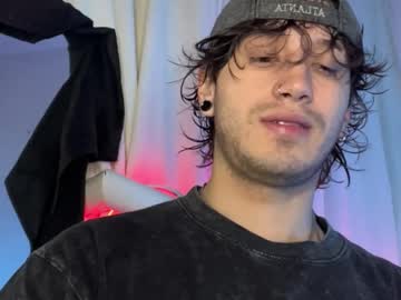 Greekgu7 Chaturbate stream image from February 25, 2025