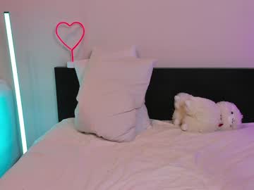 Luna_Home Chaturbate stream image from February 26, 2025