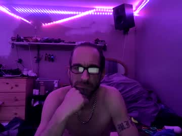 Mykedong Chaturbate stream image from February 26, 2025