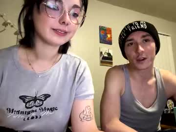 Mamiclouds Chaturbate stream image from February 26, 2025