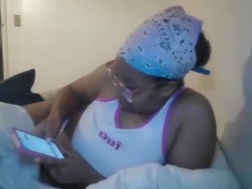Madamsensuale Chaturbate stream image from February 26, 2025
