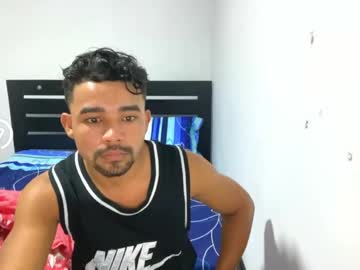 Shamhamso Chaturbate stream image from February 26, 2025