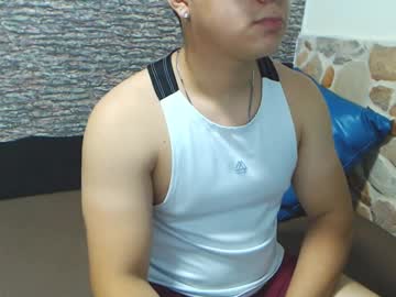 Daniel_Glenn Chaturbate stream image from February 26, 2025