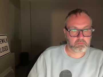 Tnhuffhin Chaturbate stream image from February 26, 2025
