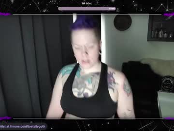 Toetallygoth Chaturbate stream image from February 26, 2025