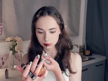 Loragodbold Chaturbate stream image from February 26, 2025