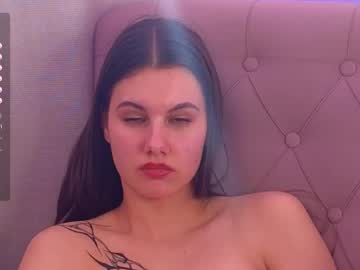 Rosemiles Chaturbate stream image from February 26, 2025