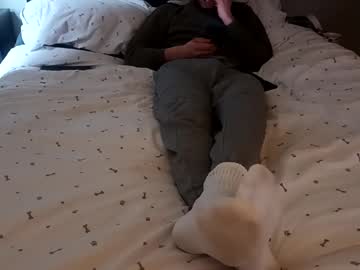 Bbclover220296 Chaturbate stream image from February 26, 2025