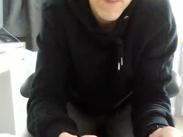 Hungandhorny100 Chaturbate stream image from February 26, 2025