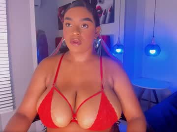 Naomiqueenn Chaturbate stream image from February 26, 2025