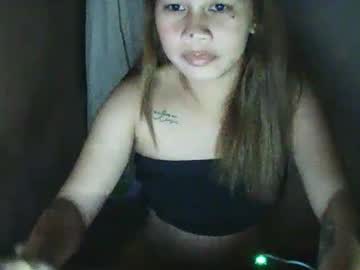 Queen_Hotmom Chaturbate stream image from February 26, 2025