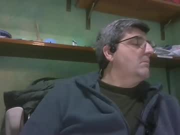 Peterhilka Chaturbate stream image from February 26, 2025