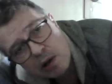 Redwinemakemesofine Chaturbate stream image from February 26, 2025