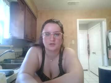 Curvykitchenbabe stream image from February 26, 2025