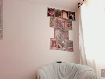 Lylah_Brost Chaturbate stream image from February 26, 2025