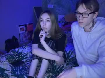 Alexsm12 Chaturbate stream image from February 26, 2025