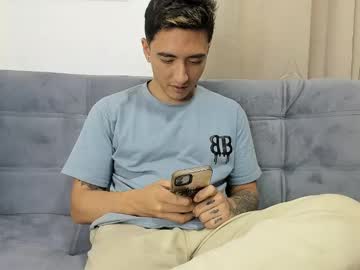 Doopler_Mind Chaturbate stream image from February 26, 2025
