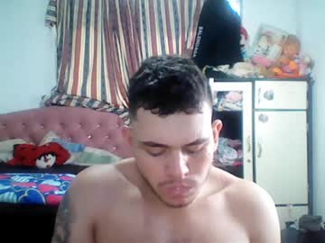 Maluma_Sexxy Chaturbate stream image from February 26, 2025