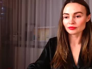 Dayana_Silver Chaturbate stream image from February 26, 2025