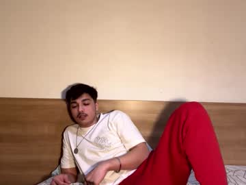 Liamcharm Chaturbate stream image from February 26, 2025